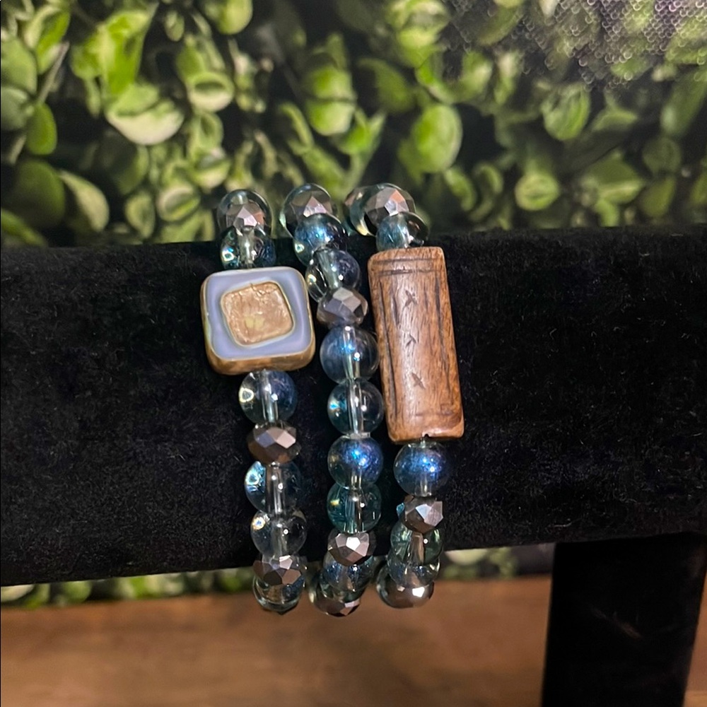 Elegant Blue Beaded Bracelet Set